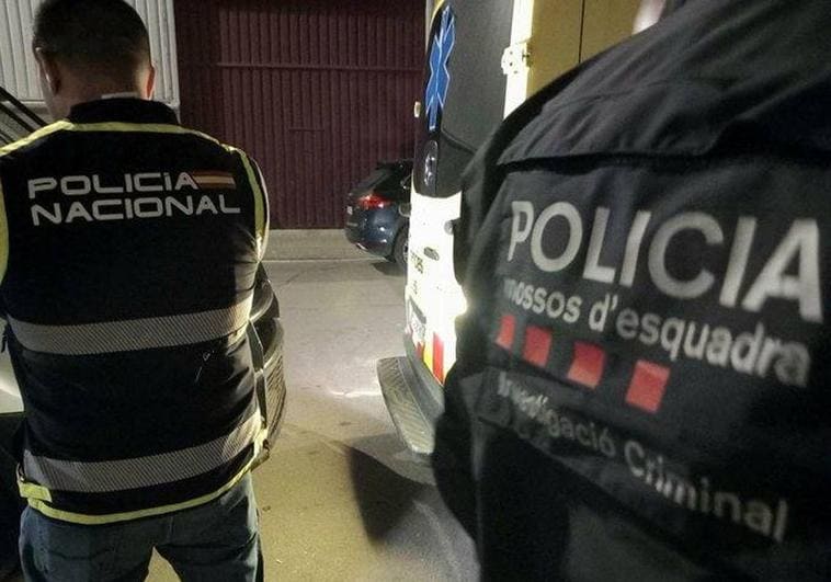 Agentes de policía y Mossos