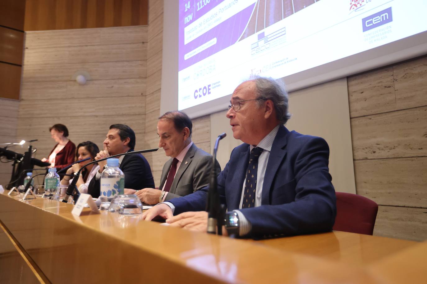 Fotos: Córdoba y la Base Logística del Ejército buscan inversores en Málaga