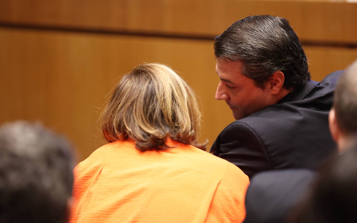 Fotos: Córdoba y la Base Logística del Ejército buscan inversores en Málaga