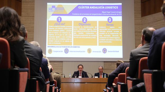 Un momento de la mesa dedicada a logística en el foro de captación de invrsores celebrado en Málaga