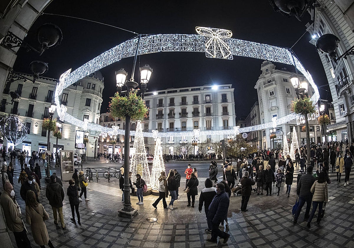 Luces de Navidad en las calles de Granada