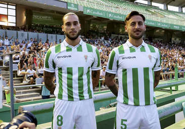 Las nuevas camisetas del Córdoba CF vuelven a casa por Navidad