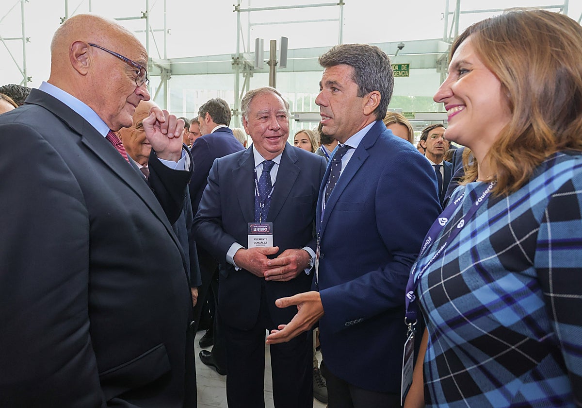 Imagen del presidente de la Generalitat Valenciana, Carlos Mazón, en el 7º Acto Empresarial por el Corredor Mediterráneo