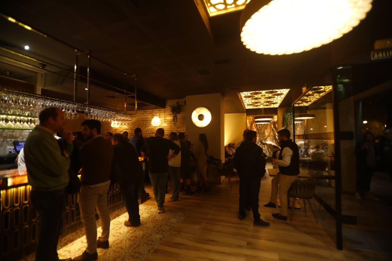 La esperada inauguración de la nueva Taberna la Bodeguilla, en imágenes