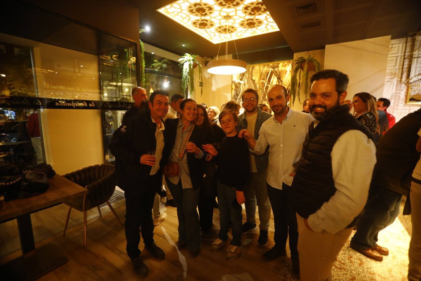 La esperada inauguración de la nueva Taberna la Bodeguilla, en imágenes