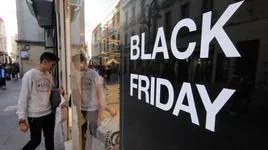 Los castellanomanchegos gastarán unos 265 euros en el Black Friday, un 25% más que en 2022, según un informe