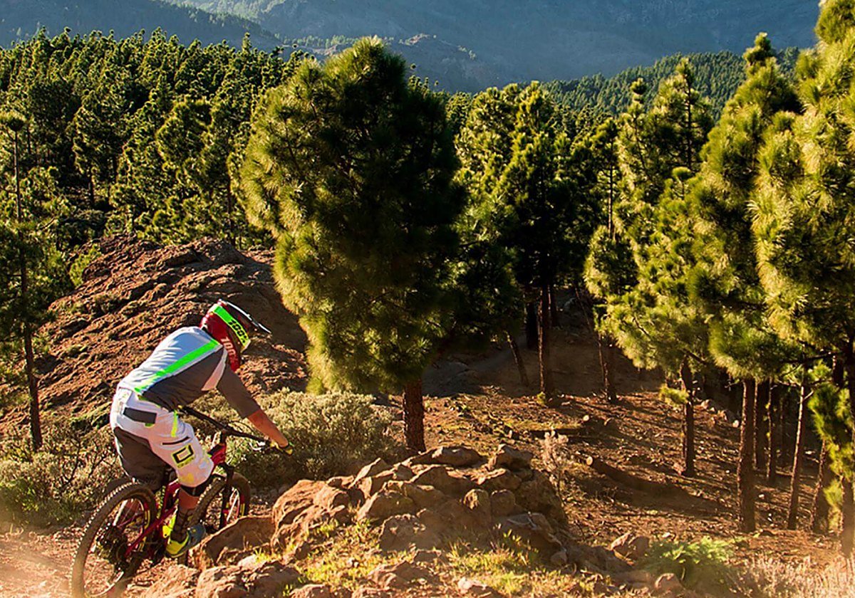 Senderismo en Canarias en foto de archivo