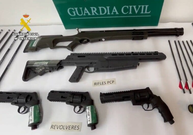 Imagen de los bienes decomisados ​​por la Guardia Civil