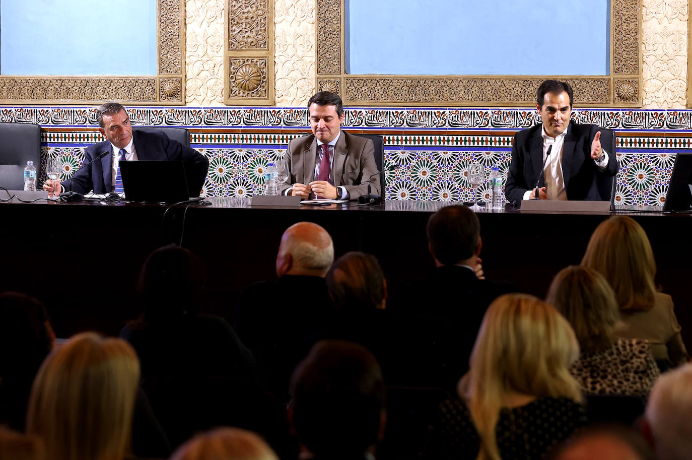 El foro del PP de Córdoba sobre la ley de amnistía, en fotos