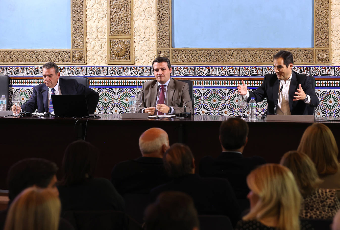 El foro del PP de Córdoba sobre la ley de amnistía, en fotos