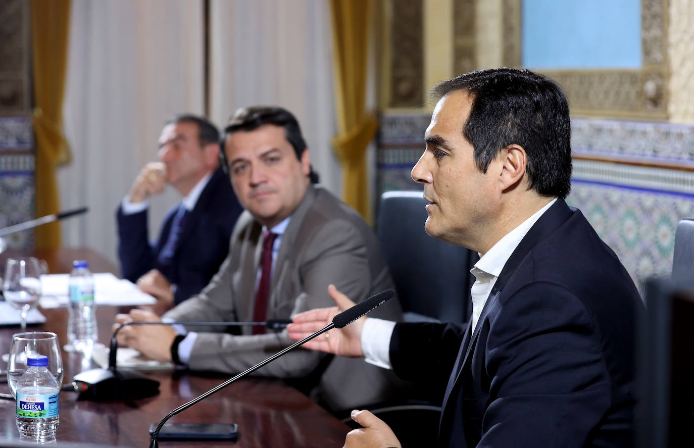 El foro del PP de Córdoba sobre la ley de amnistía, en fotos