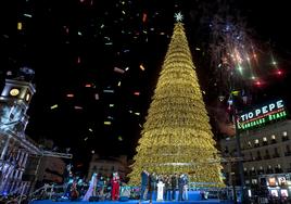 Luces de Navidad en Madrid: a qué hora se encienden, calles iluminadas y dónde están los árboles y los belenes