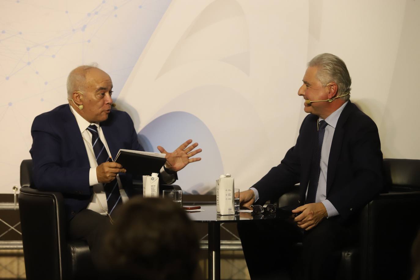 Fotos: la interesante charla de Javier Campos en el foro de Asfaco