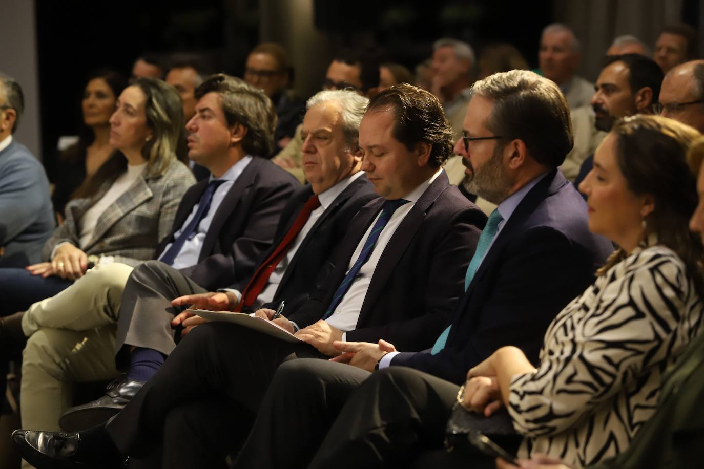 Fotos: la interesante charla de Javier Campos en el foro de Asfaco