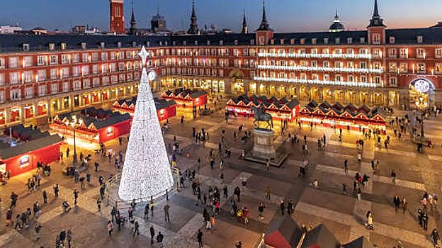 El mercadillo navideño de la Plaza Mayor