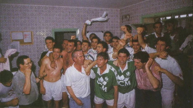 La época dorada del CD Toledo fueron los años 90, cuando el CD Toledo pasó de Tercera a rozar la gloria del ascenso a Primera. En la imagen, la celebración del ascenso a Segunda tras vencer 3-0 al Real Jaén el 27 de junio de 1993