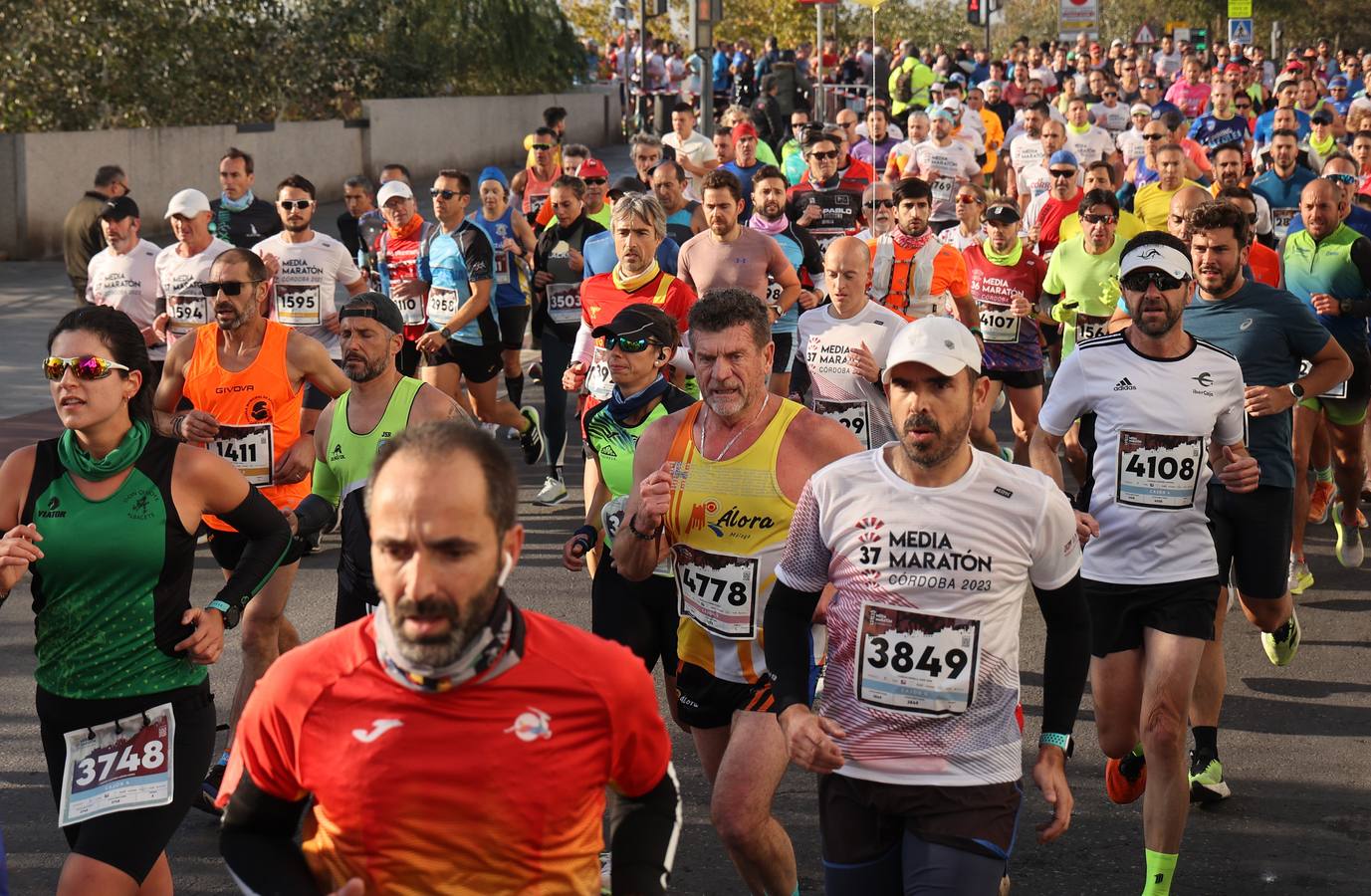Fotos: la espectacular Media Maratón de Córdoba 2023
