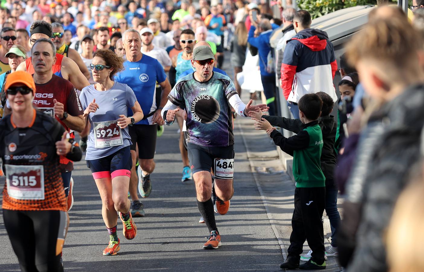 Fotos: la espectacular Media Maratón de Córdoba 2023