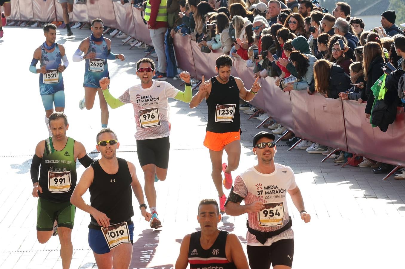 Fotos: la espectacular Media Maratón de Córdoba 2023