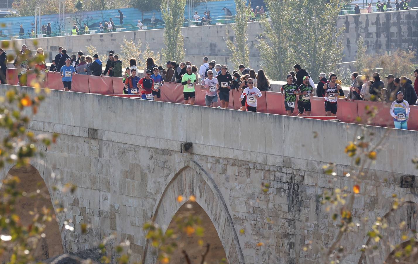 Fotos: la espectacular Media Maratón de Córdoba 2023