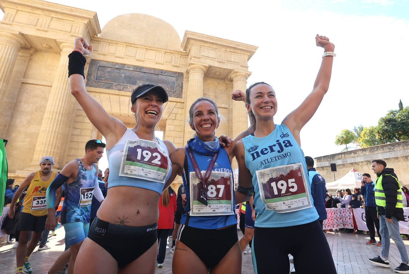 Fotos: la espectacular Media Maratón de Córdoba 2023