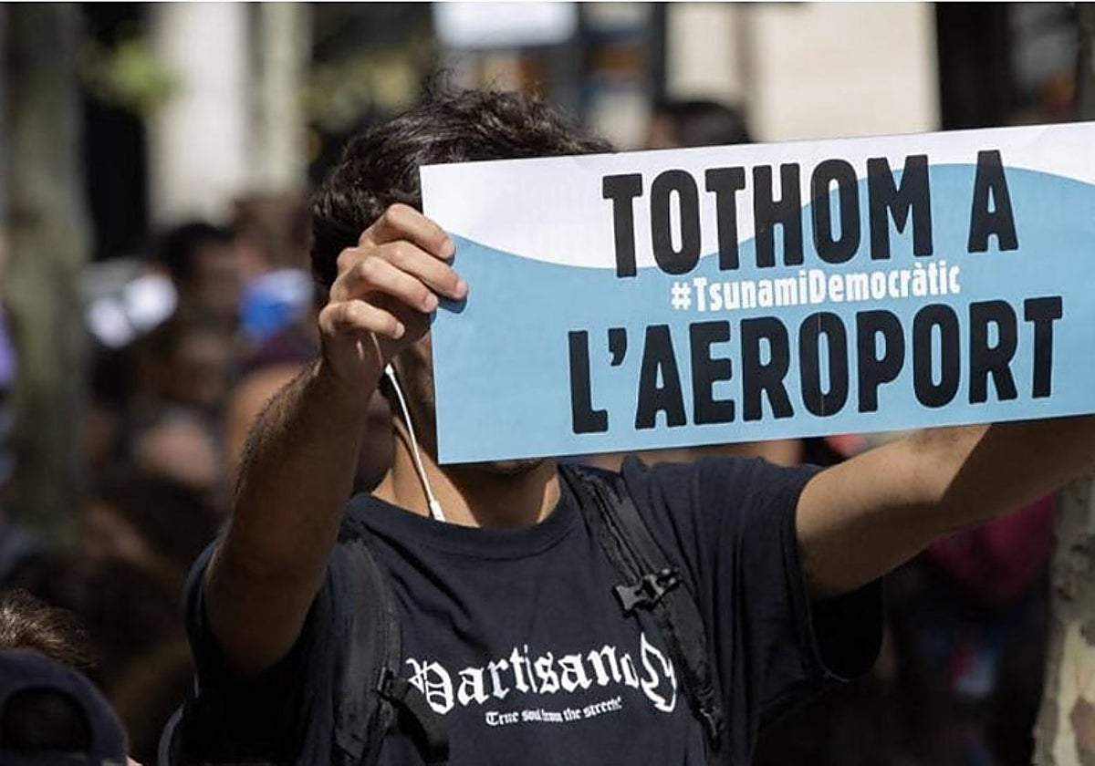 Protesta de Tsunami Democràtic en El Prat