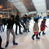 Pistas de patinaje sobre hielo en Barcelona: dónde están, precios de la entrada y horarios