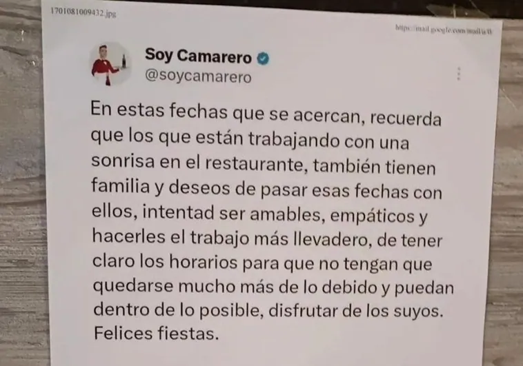 Cartel del influencer Soy Camarero colgado en restaurantes