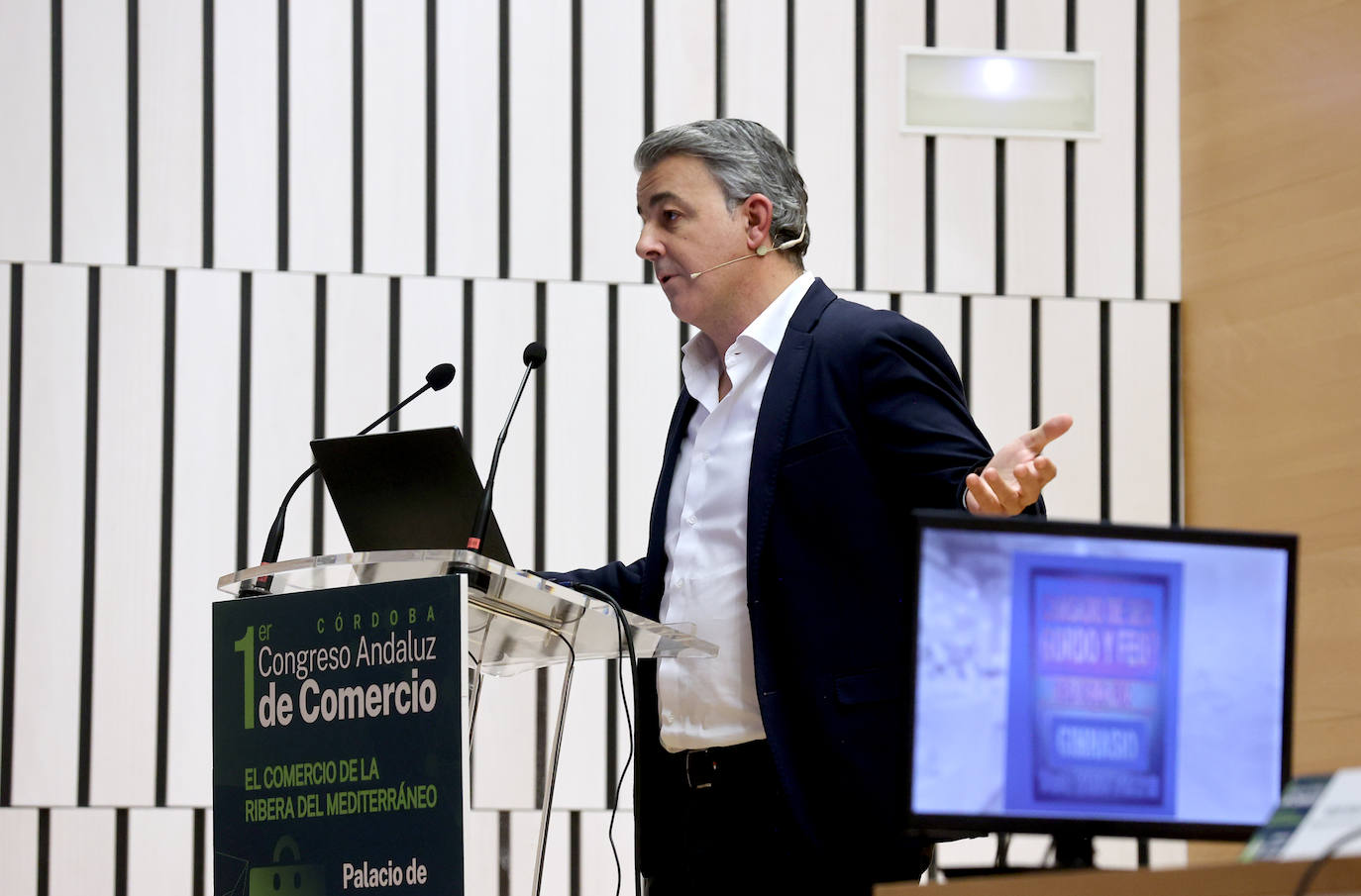 Fotos: comerciantes de toda Andalucía debaten en Córdoba su futuro