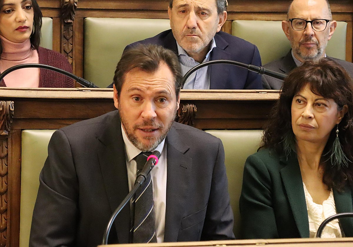 Óscar Puente y Ana Redondo, en su despedida como concejales