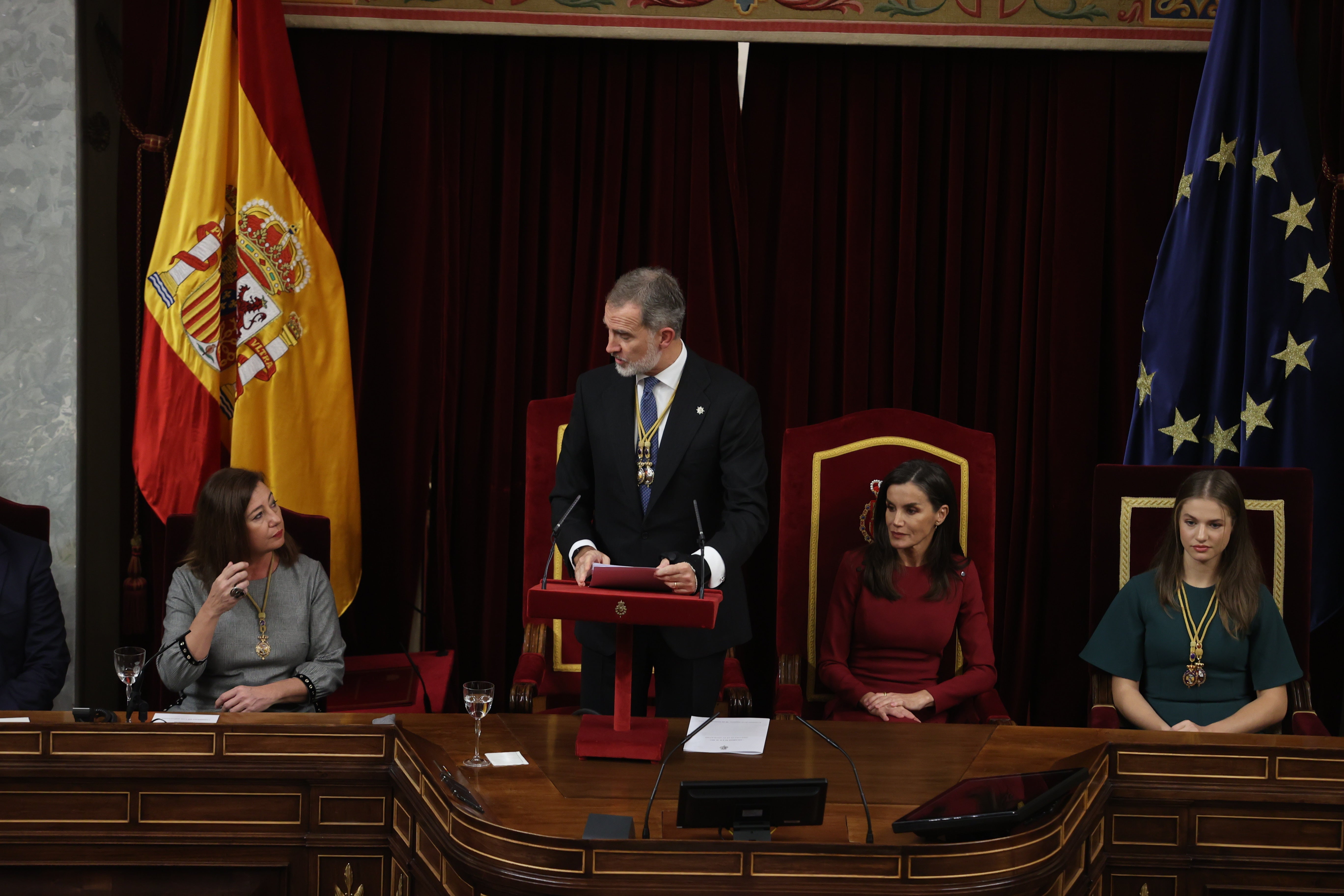 El Rey durante su discurso en la XV Legislatura 