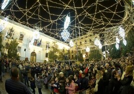 Granada da el protagonismo a los niños en el encendido de sus luces de Navidad