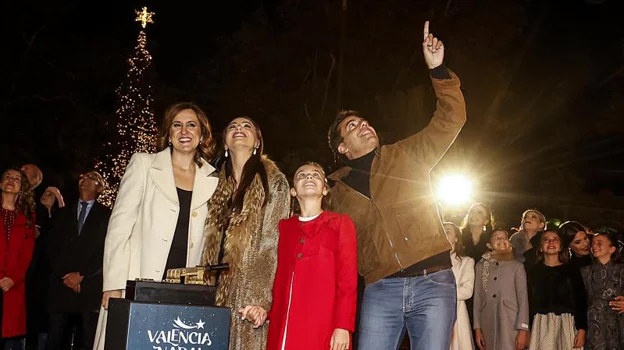 La alcaldesa de Valencia, María José Catalá, y el presidente de la Generalitat Valenciana, Carlos Mazón.