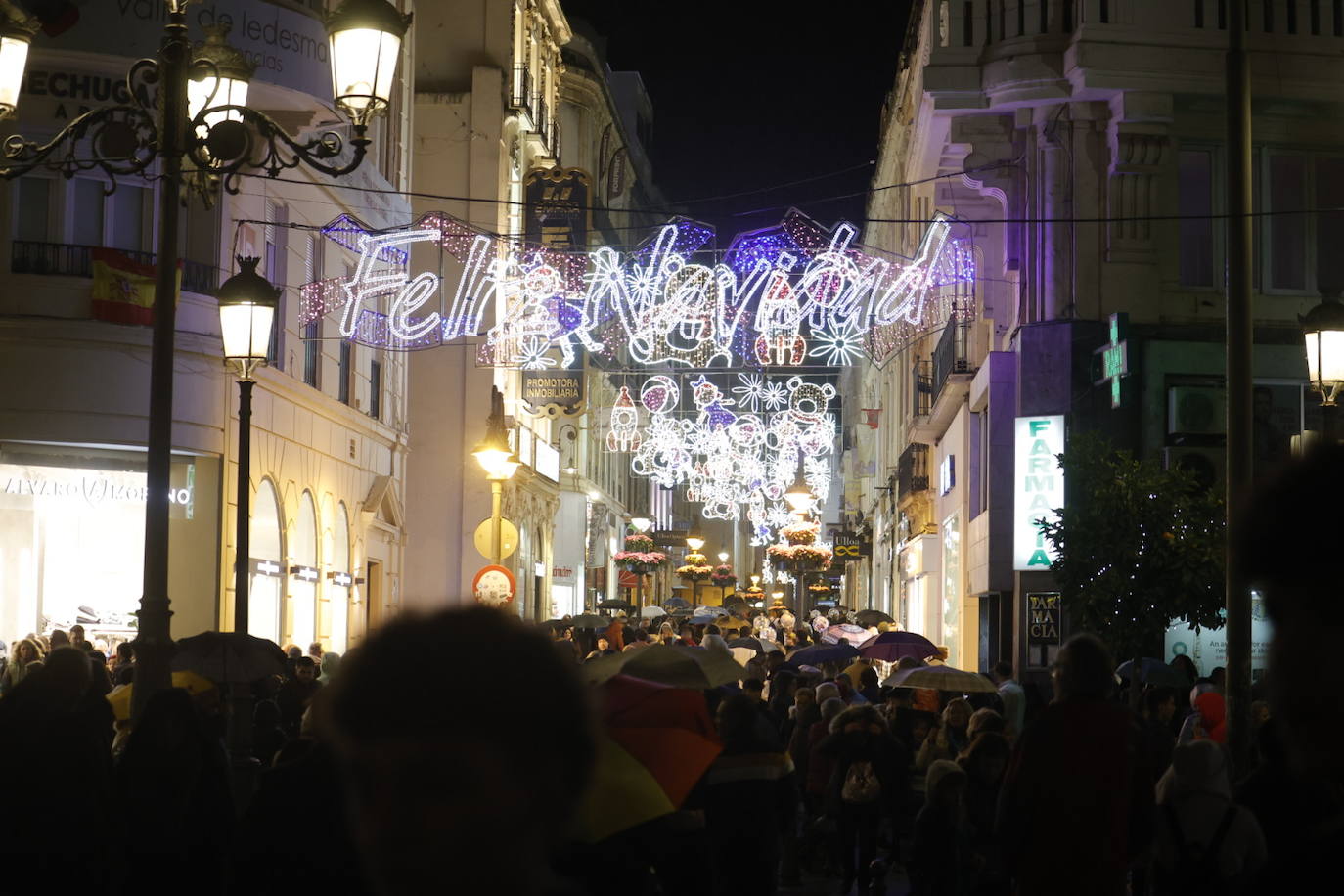 Fotos: el multitudinario encendido del alumbrado de Navidad en Córdoba