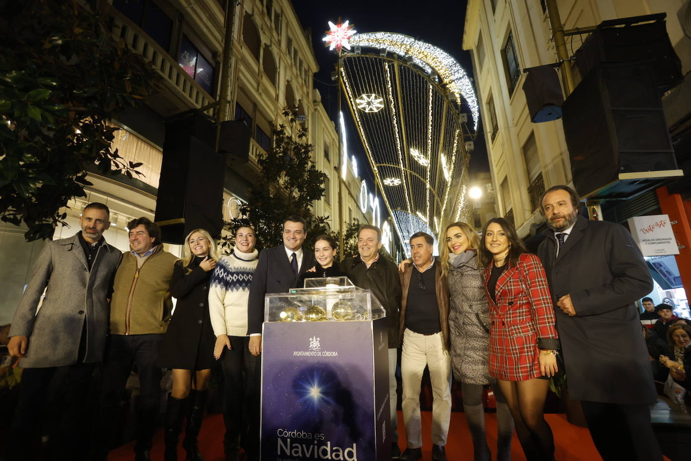 Fotos: el multitudinario encendido del alumbrado de Navidad en Córdoba