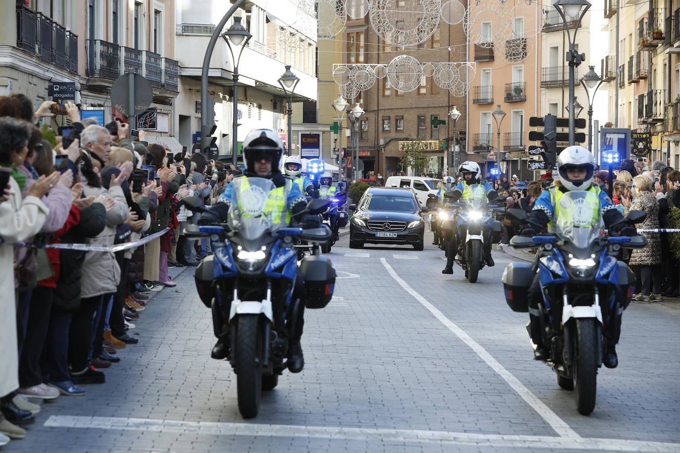 Más muestras de cariño de los vecinos de Valladolid a Concha Velasco