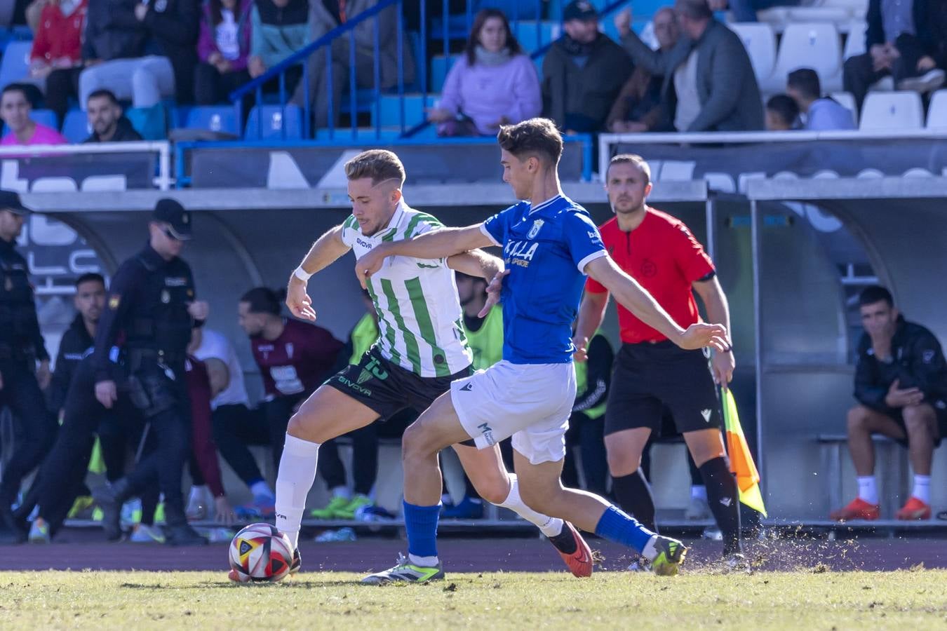 El Melilla-Córdoba CF y el gran susto con Gudelj, en imágenes