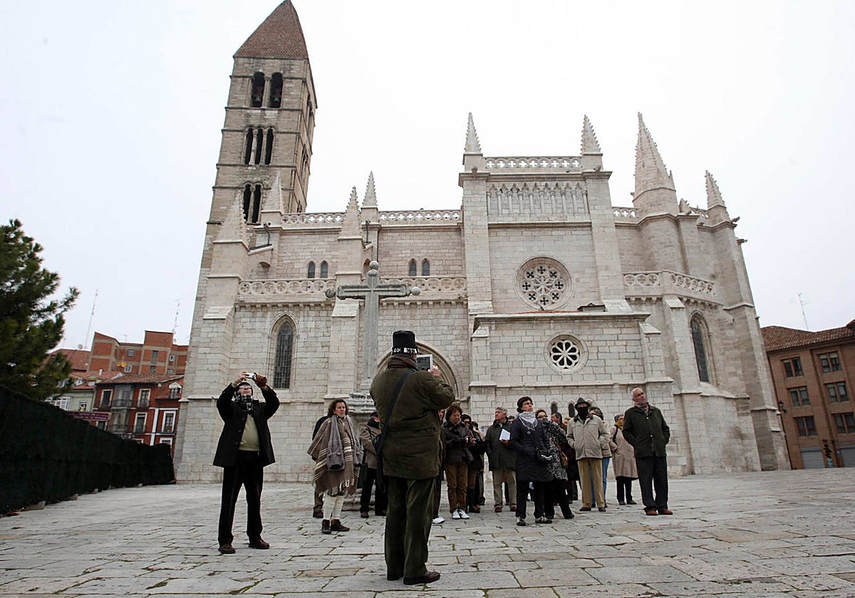 Turistas en la capital vallisoletana