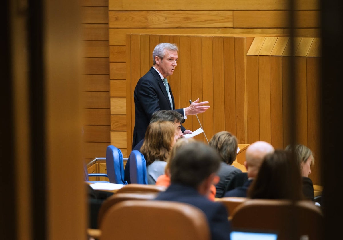 Rueda, este martes durante la sesión de control en el Parlamento de Galicia