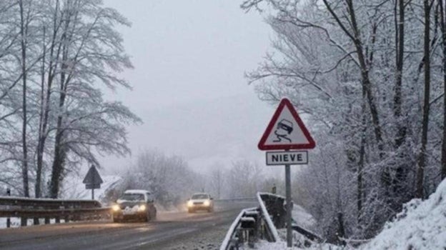 El Puerto de la Ragua cierra al tráfico cuando nieva mucho, así que hay que informarse antes de subirlo