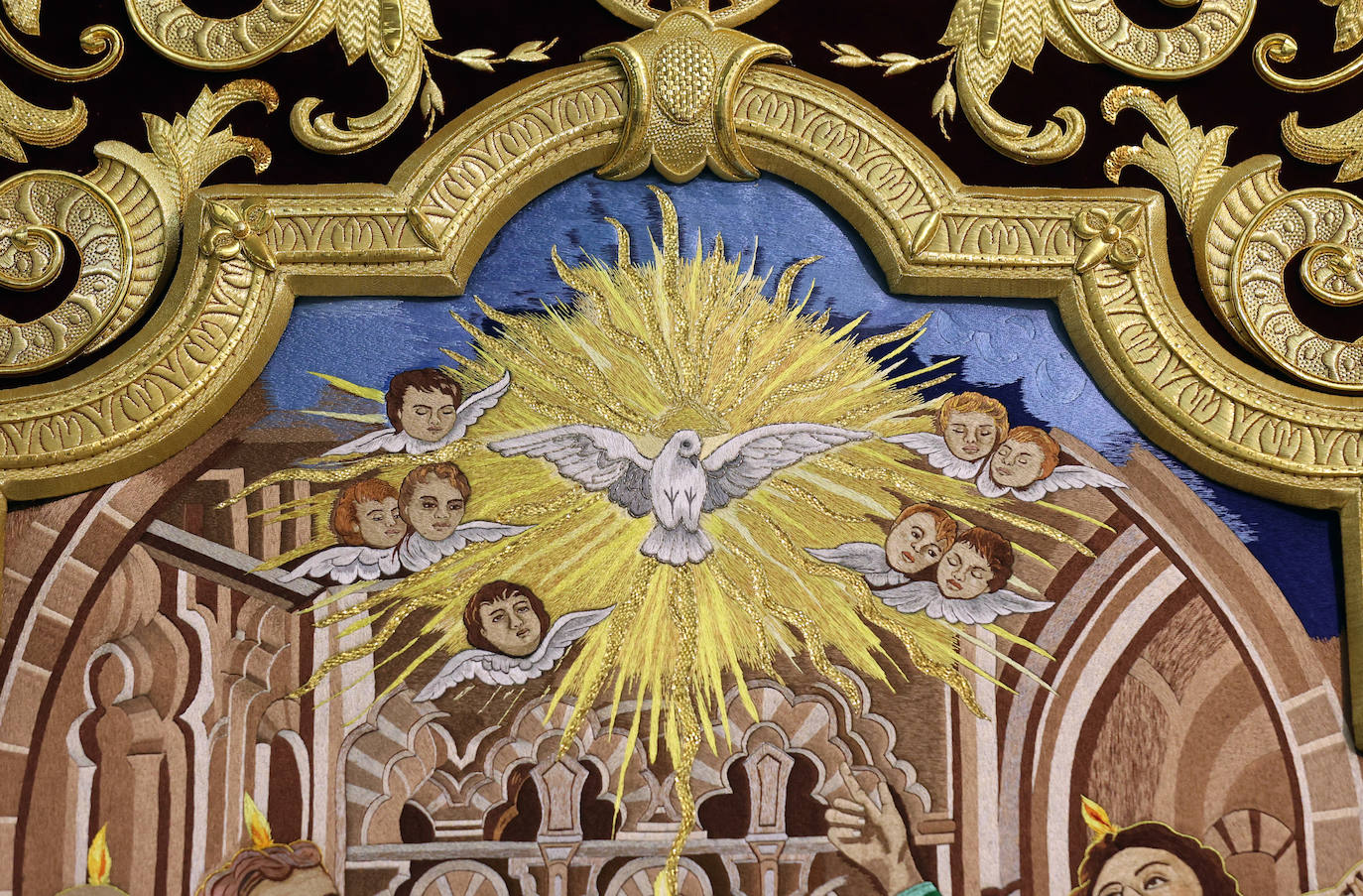 Fotos: La bendición del techo de palio de la Virgen del Dulce Nombre de Córdoba