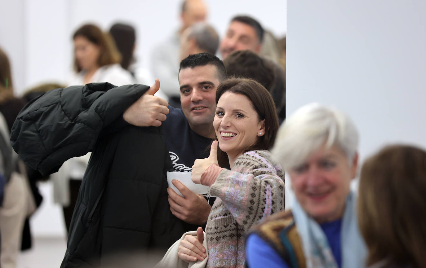 Fotos: el esperado primer vuelo comercial desde el aeropuerto de Córdoba