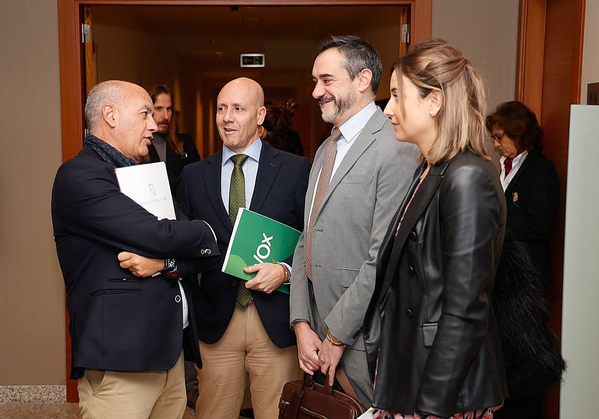 Reunión de la Mesa de las Cortes y Junta de Portavoces