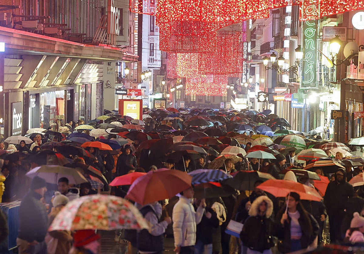 Aglomeraciones, este jueves, en la calle de Preciados