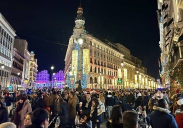 Atasco peatonal en el centro de Madrid: «¿Ahora a dónde vamos? ¡Qué agobio!»