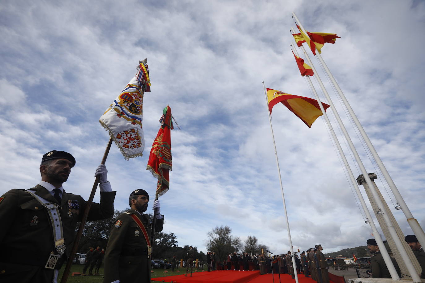 Fotos: La imponente parada militar de la Brigada &#039;Guzmán el Bueno X&#039; en Córdoba