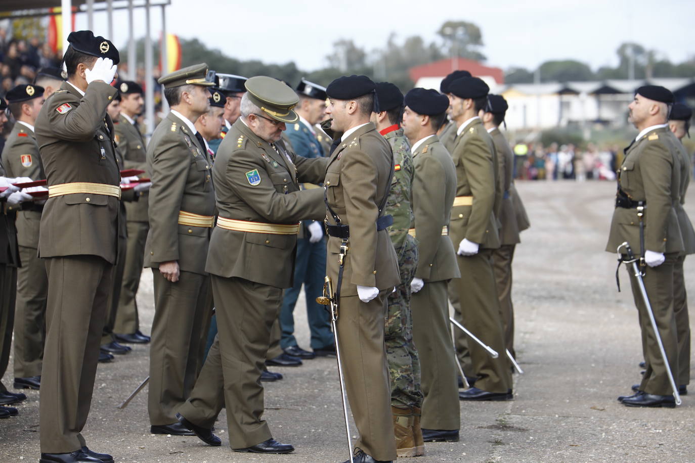 Fotos: La imponente parada militar de la Brigada &#039;Guzmán el Bueno X&#039; en Córdoba