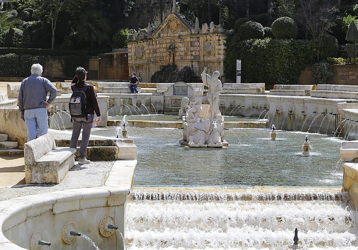 Viajeros en Priego, una de las plazas fuertes del turismo rural en Córdoba