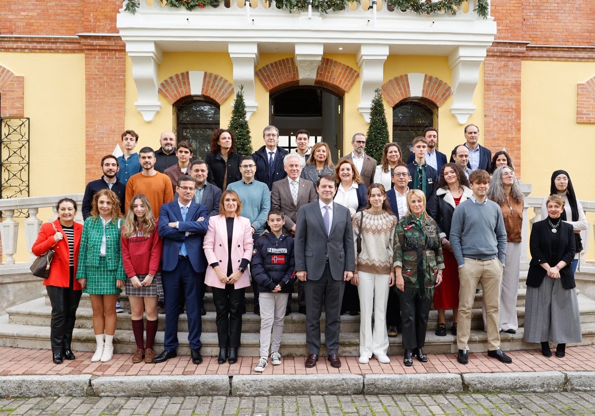 Acto de reconocimiento a la comunidad educativa de Castilla y León presidido por el presidente de la Junta, Alfonso Fernández Mañueco