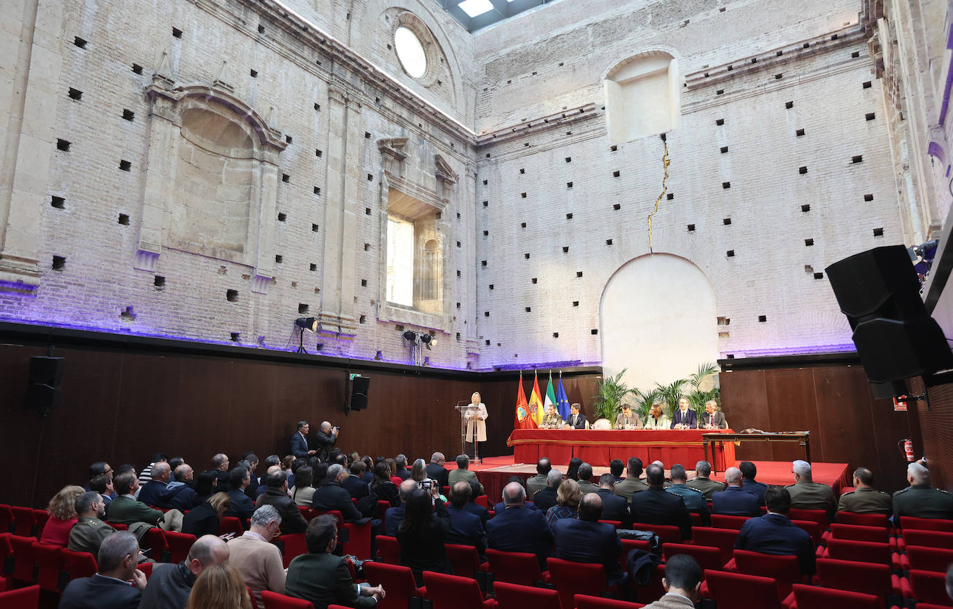 Fotos: La firma solemne del acuerdo de la Base Logística de Córdoba